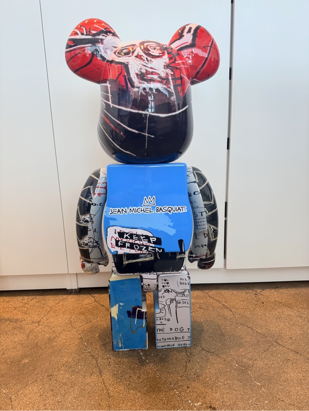 Bearbrick Jean - Michel Basquiat Special - Picture 9 of 13